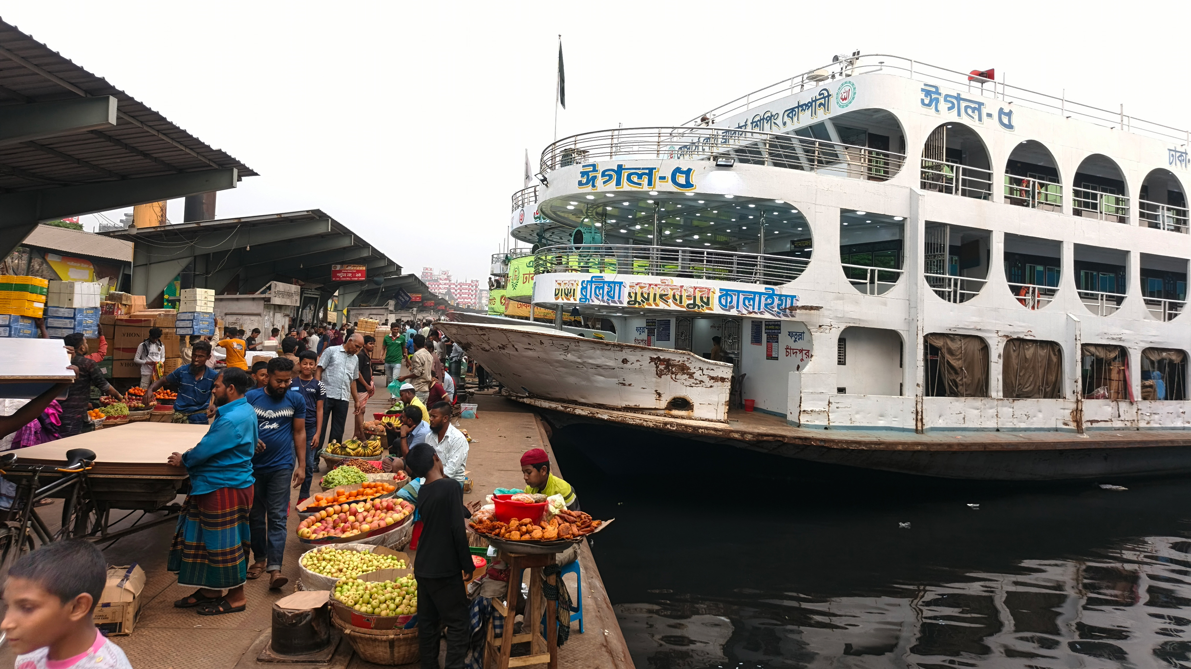 পদ্মা সেতুর প্রভাবে লঞ্চযাত্রী কমলেও ঈদে কেবিনের চাহিদা তুঙ্গে