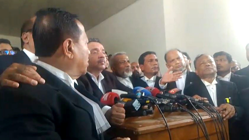 ভার্চুয়াল কোর্ট চান না​ আইনজীবীরা, লাগাতার আন্দোলনের হুঁশিয়ারি