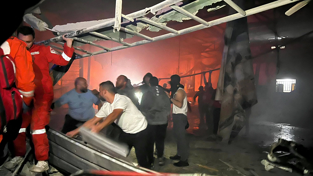 লেবাননে ফিলিস্তিনি শরণার্থীশিবিরে ইসরায়েলি হামলায় নিহত ১৩