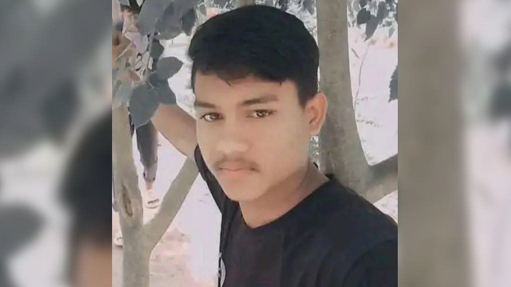 বাবাকে বাঁচাতে নদীতে ঝাঁপ, ফিরলেন না লিমন