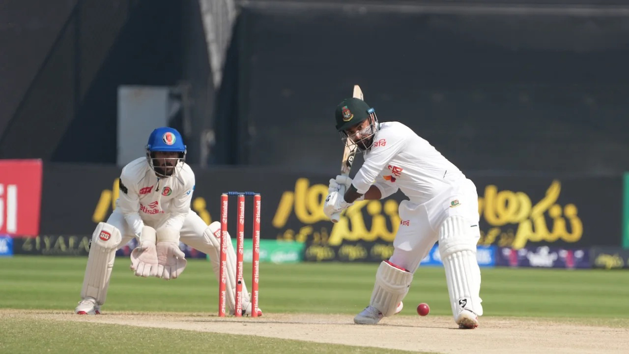 আফগানিস্তানকে হতাশায় ডুবিয়ে বাংলাদেশের রানের পাহাড়