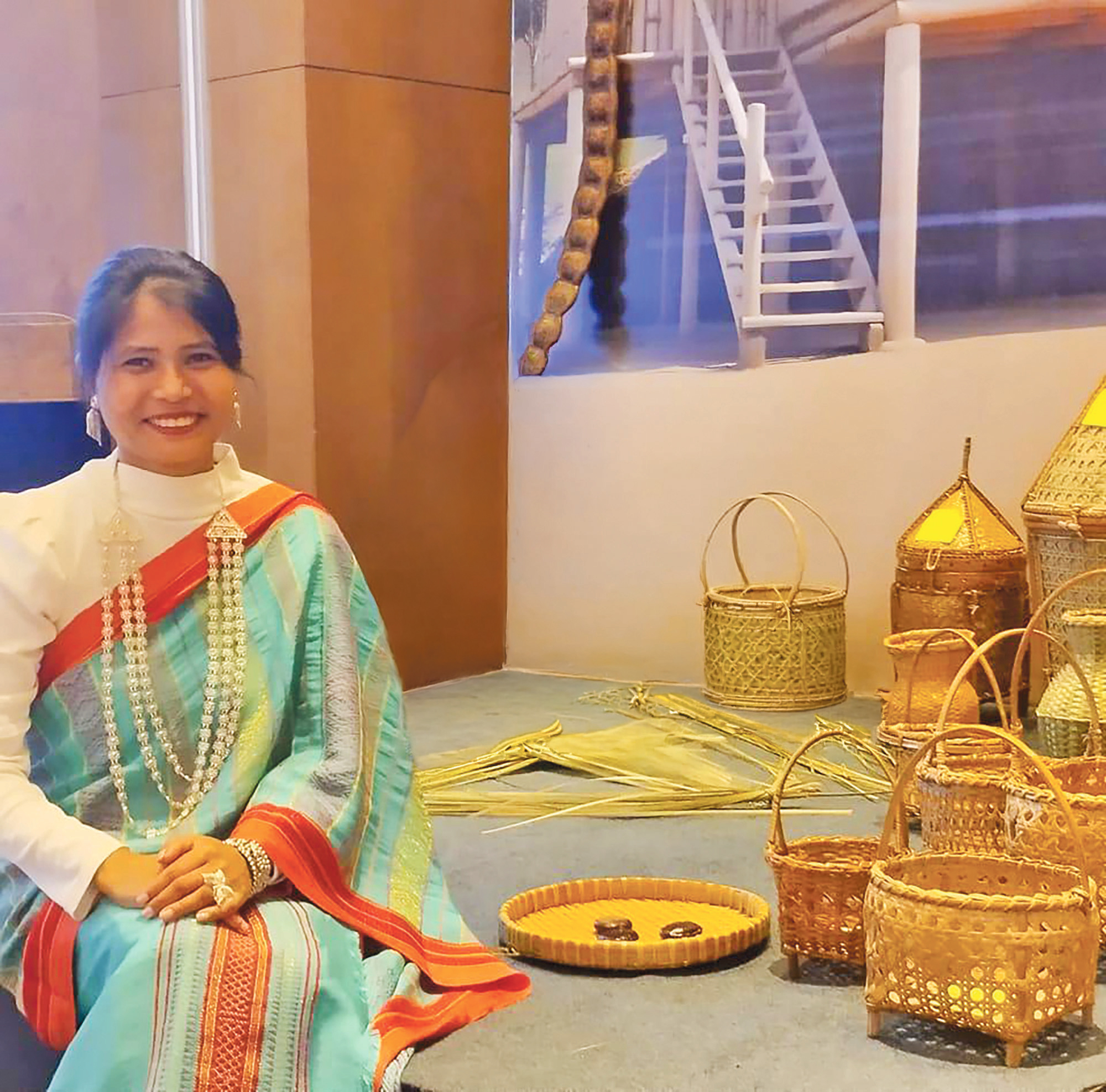 বাঁশ-বেতে বোনা পাহাড়ি ঐতিহ্যের গল্প