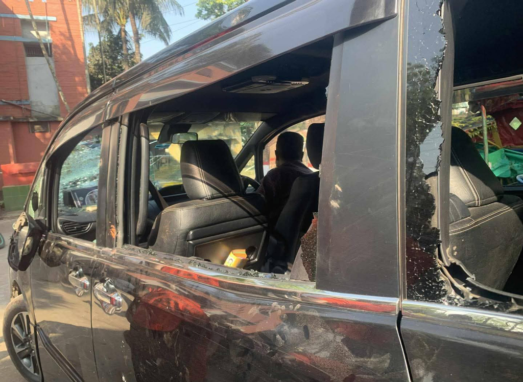 লাকসামে বিএনপির দুই পক্ষের সংঘর্ষ–ভাঙচুর, সাবেক এমপির মেয়েসহ ১৫ জন আহত