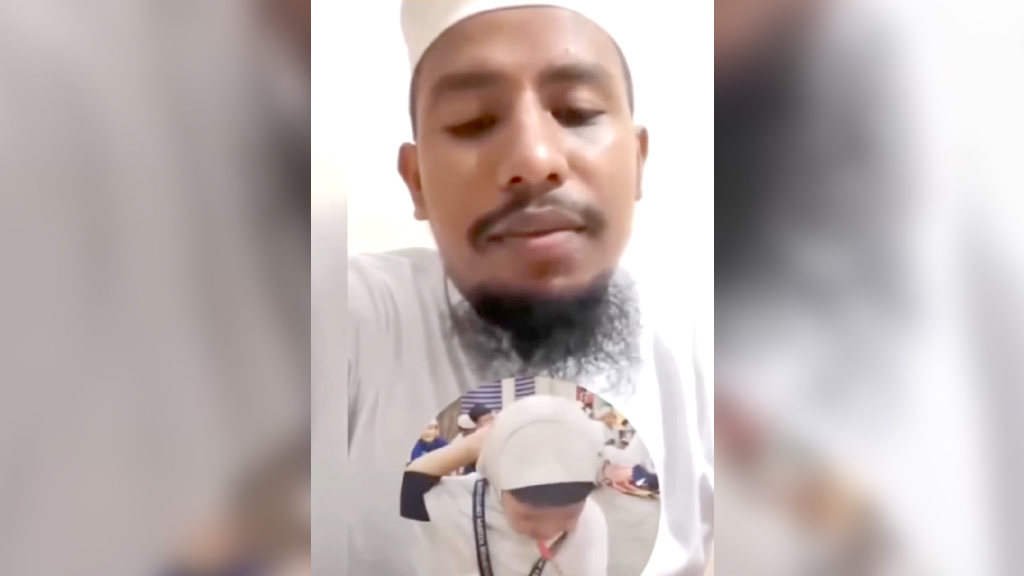 লক্ষ্মীপুরের রায়পুরে শিশু নির্যাতনের ভিডিও ভাইরাল, শিক্ষক ইমরান হোসেন চাকরিচ্যুত