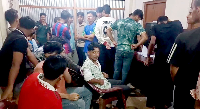 লক্ষ্মীপুরে কিশোর গ্যাংবিরোধী অভিযান, দুই দিনে আটক ৪৪৮