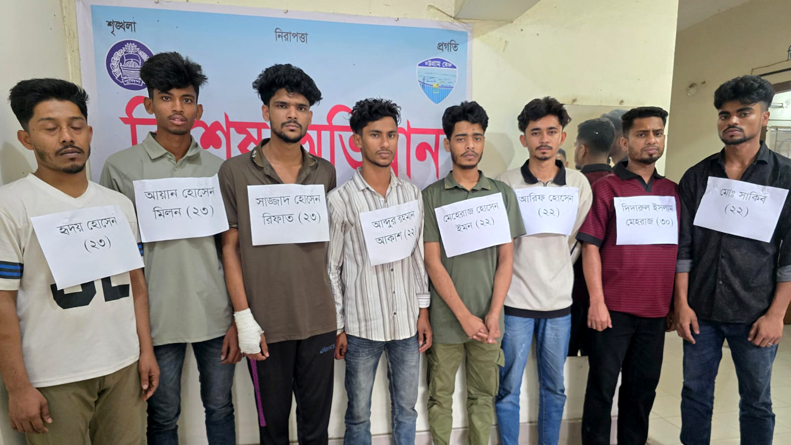 লক্ষ্মীপুরে আধিপত্য বিস্তার নিয়ে গোলাগুলির ঘটনায় গ্রেপ্তার ৮