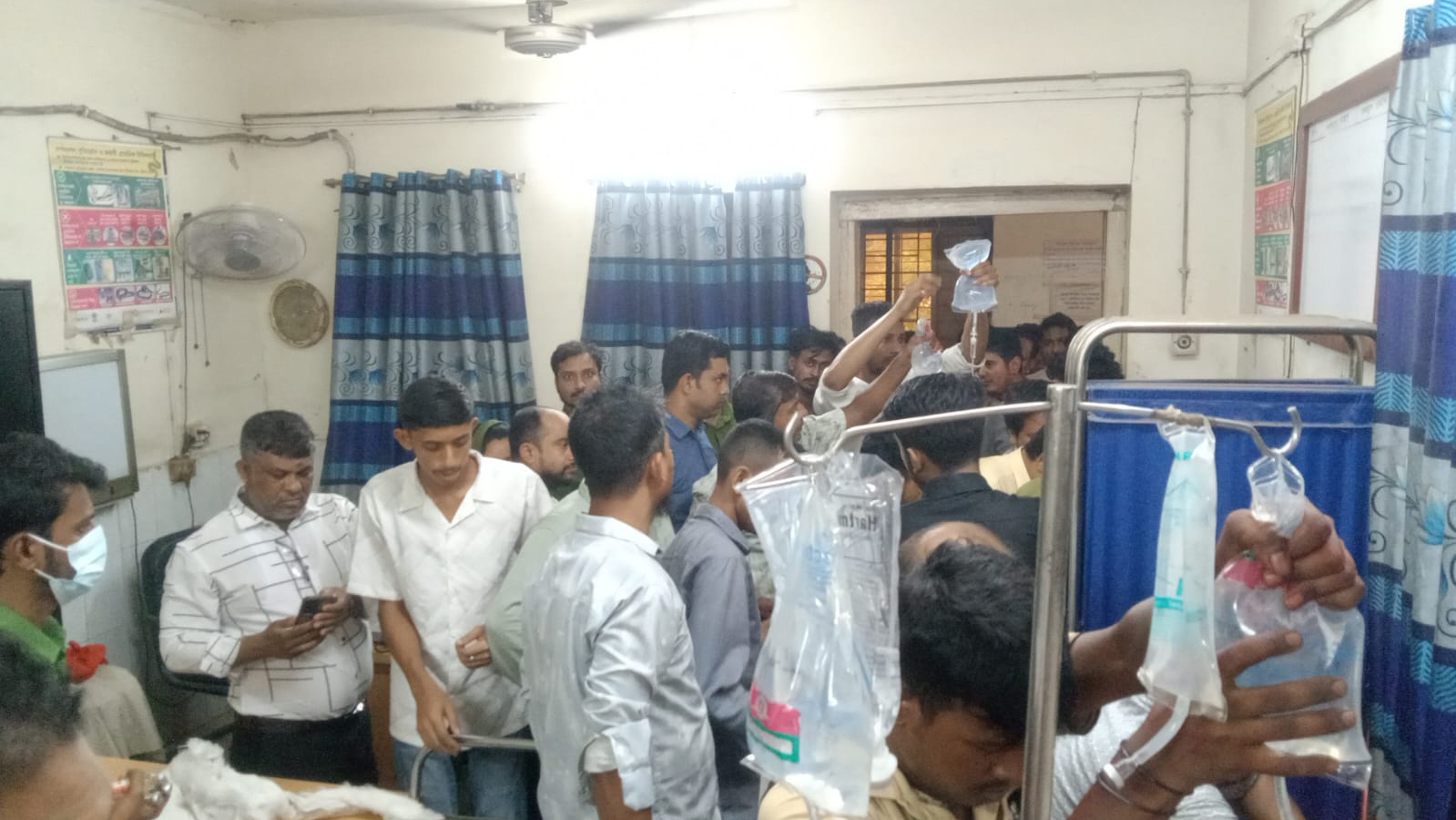 রায়পুরে মা ও দুই মেয়েকে কুপিয়ে হত্যা, আহত আরেক মেয়ে; সন্দেহভাজন আটক