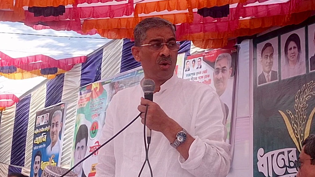 রাজনীতিবিদদের মধ্যে গুণগত পরিবর্তন না এলে ভবিষ্যৎ প্রজন্ম নেতৃত্ব সংকটে পড়বে: লক্ষ্মীপুরে এ্যানি