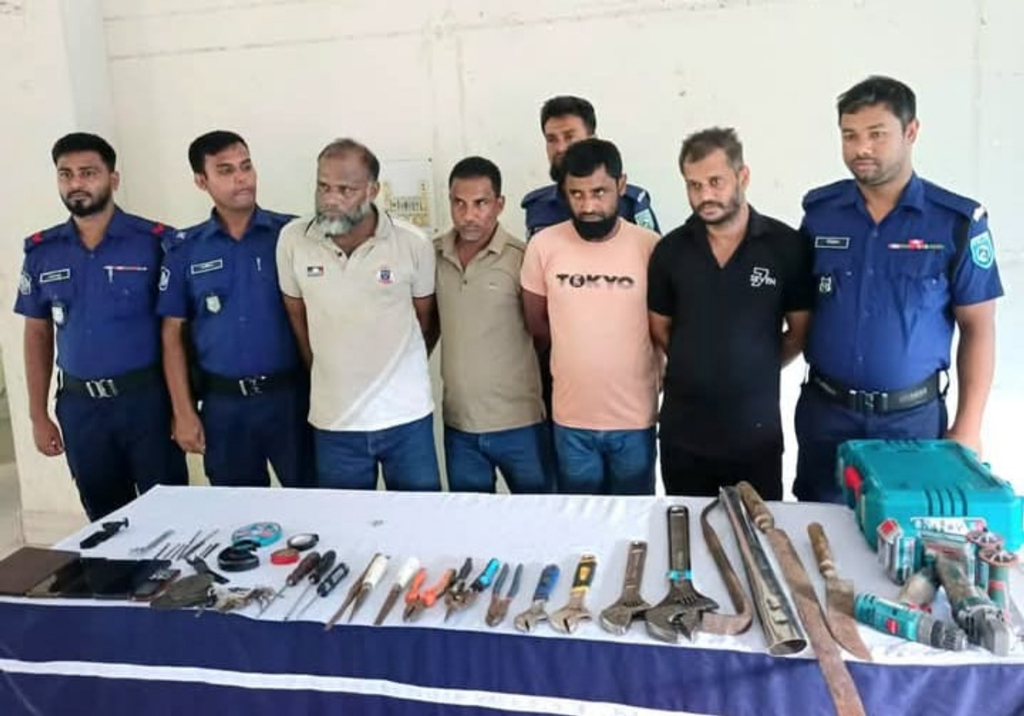 লালমনিরহাটে ডাকাতির প্রস্তুতিকালে আন্তজেলা ডাকাত দলের ৪ সদস্য গ্রেপ্তার