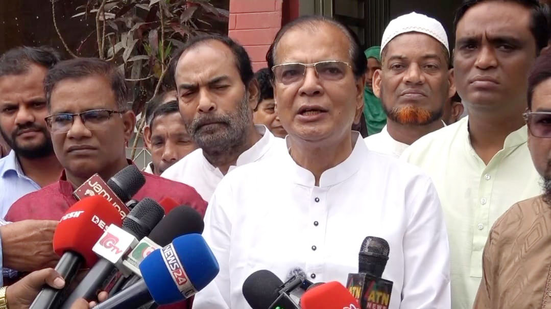 সরকারি কর্মকর্তারা সময়মতো অফিসে না এলে ব্যবস্থা: ত্রাণমন্ত্রী