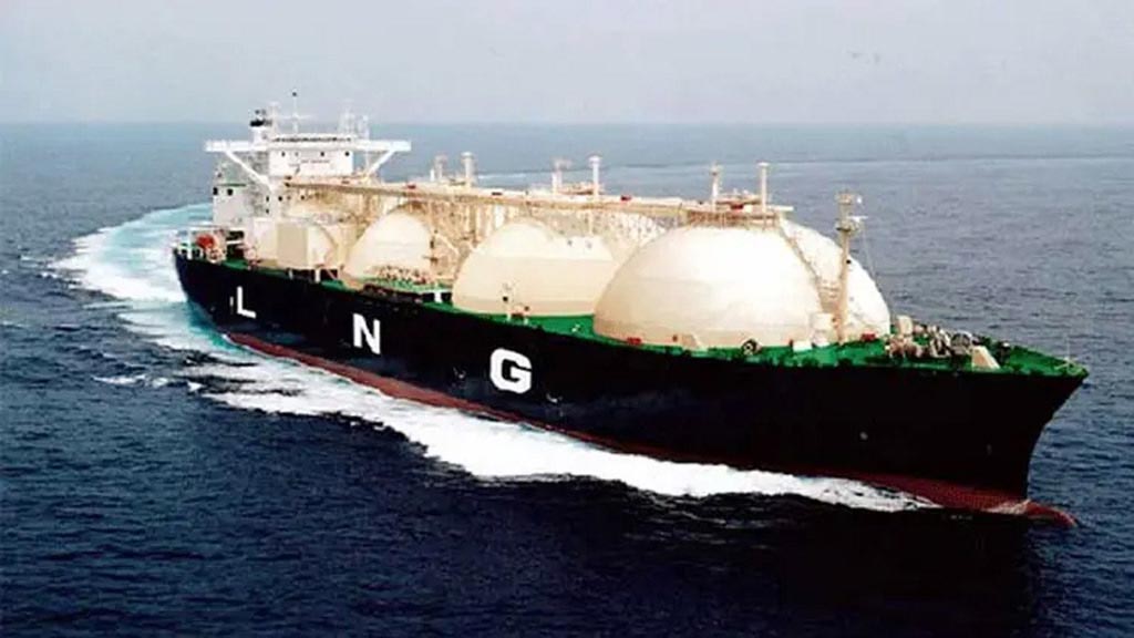 গ্যাসের উৎপাদন কমছে দেশে, বেড়ে চলেছে আমদানি