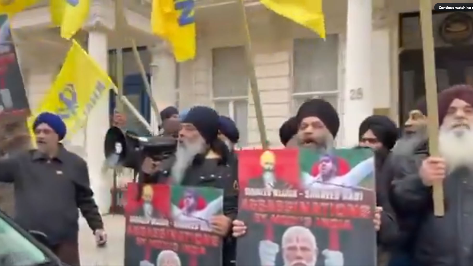 লন্ডনে বাংলাদেশ হাইকমিশনের সামনে উত্তেজনা: শিখ ও হিন্দু বিক্ষোভকারীদের মধ্যে হাতাহাতি