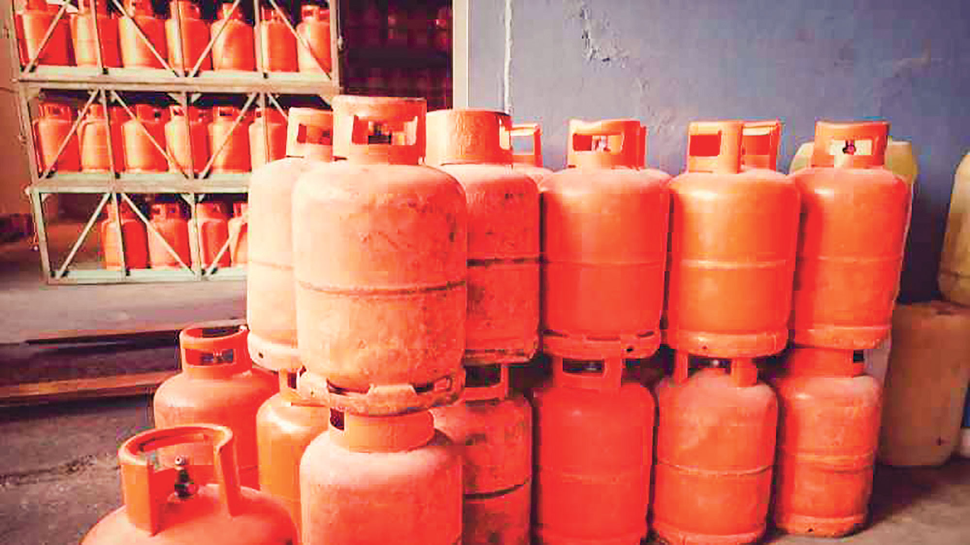 এলপি গ্যাসের সংকট একটি সংকেতমাত্র