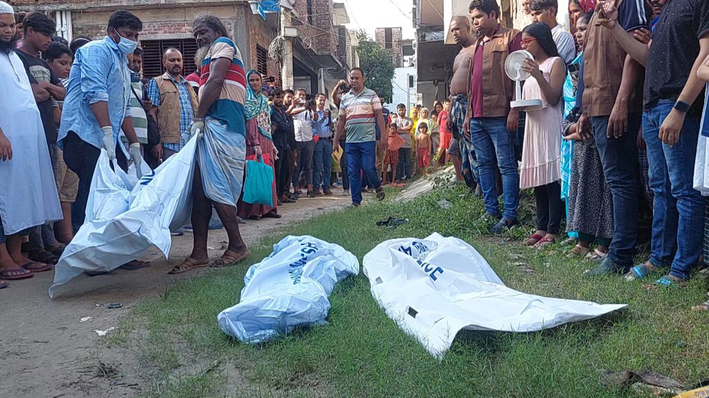 মানিকগঞ্জে দুই শিশুসহ প্রবাসীর স্ত্রীর লাশ উদ্ধার