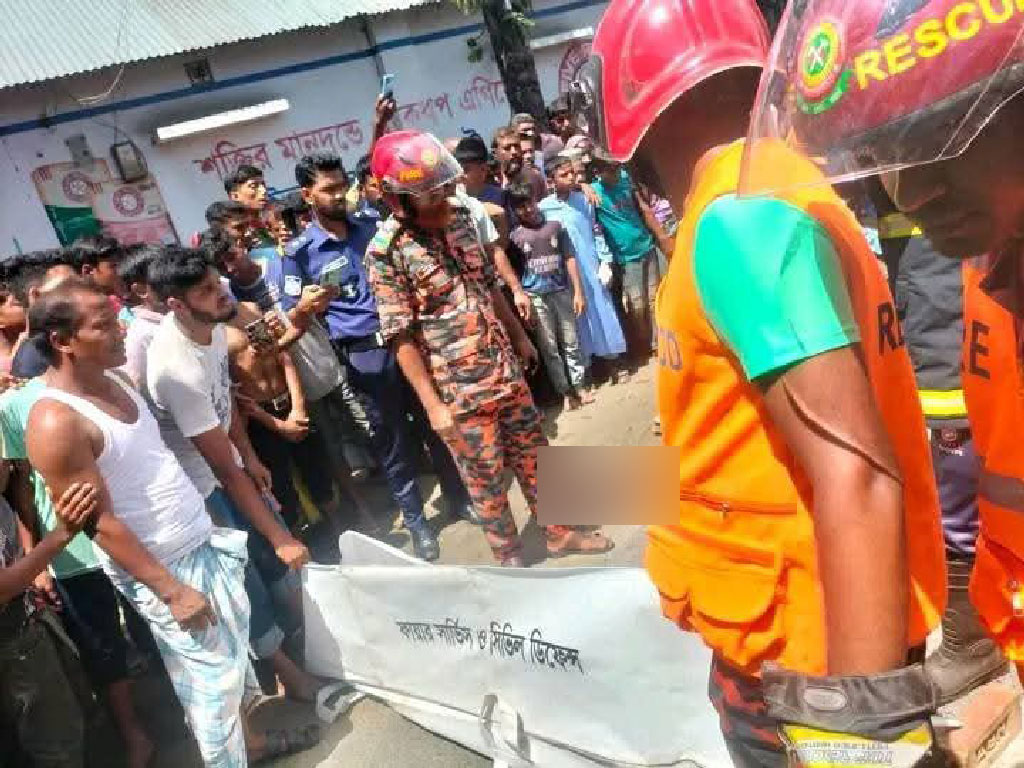 নীলফামারীতে ট্রাক্টরের ধাক্কায় মোটরসাইকেল আরোহী নিহত