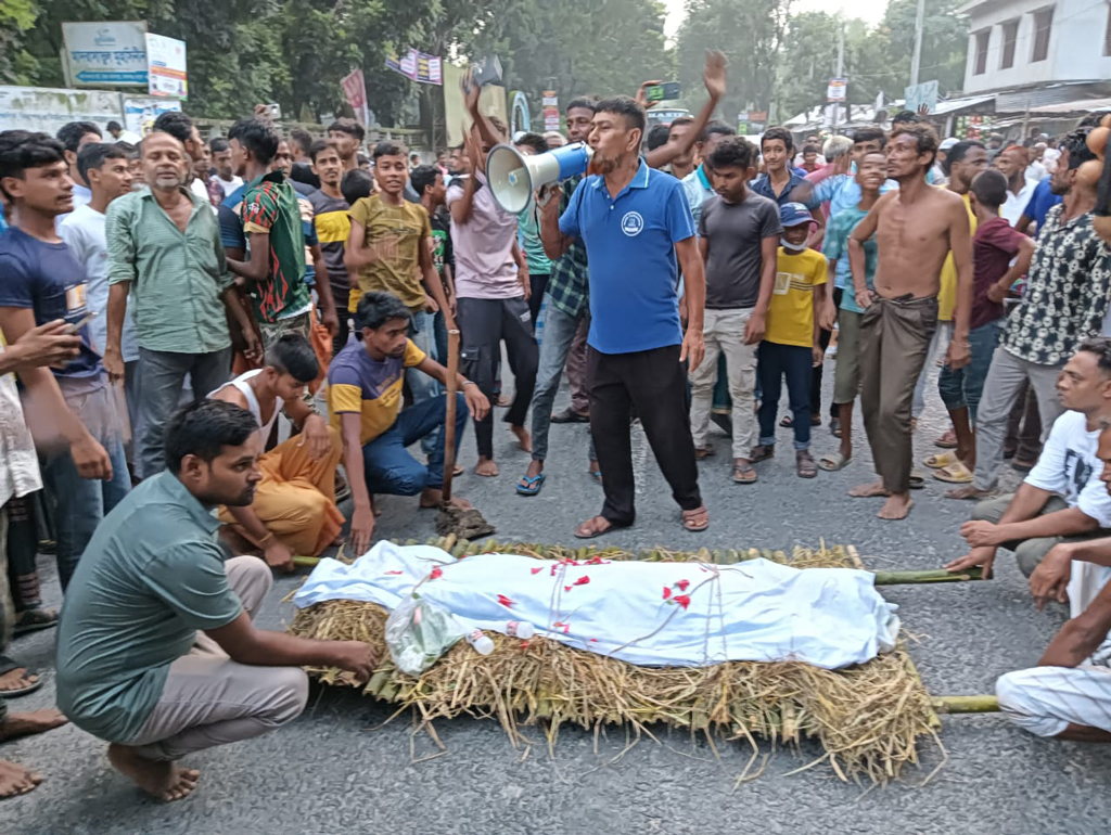 ‘কাল দেখা হইবে, ভালো থাকিস’—ছেলেকে বলেছিলেন গণপিটুনিতে নিহত প্রদীপ