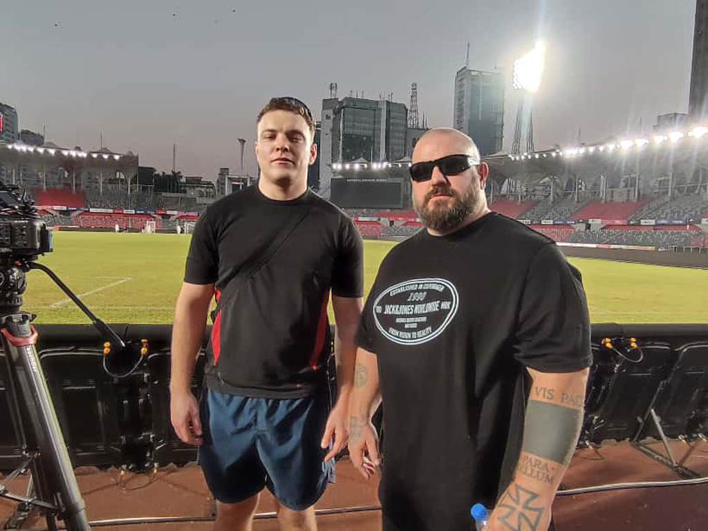 হামজার জনপ্রিয়তা দেখতে ঢাকায় লেস্টার সিটির কর্মকর্তারা