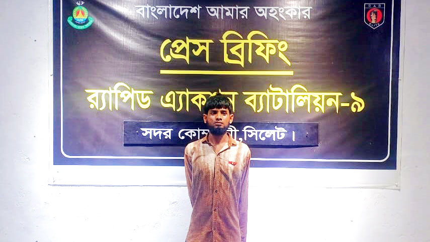 চলন্ত বাসে ধর্ষণ: হেলপার লিটন গ্রেপ্তার