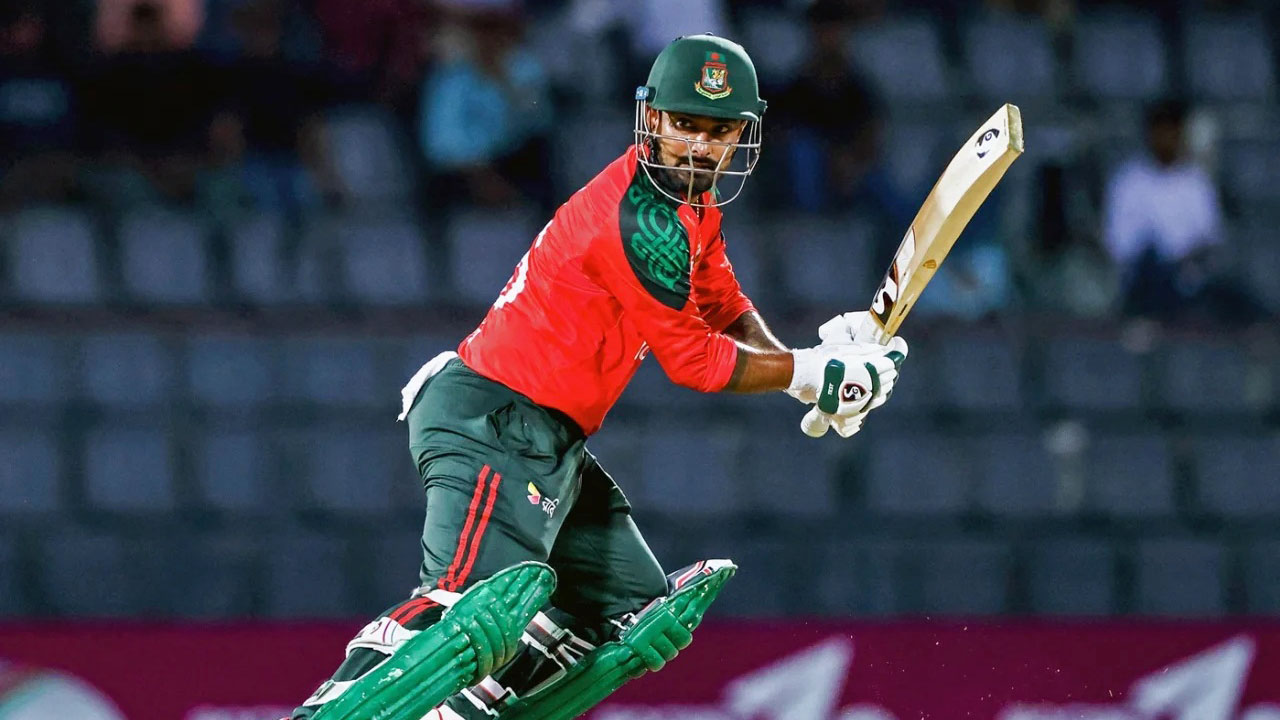 ‘আপনি বড় সাংবাদিক না তিনি বড় সাংবাদিক, এটা বললে কেমন লাগবে’