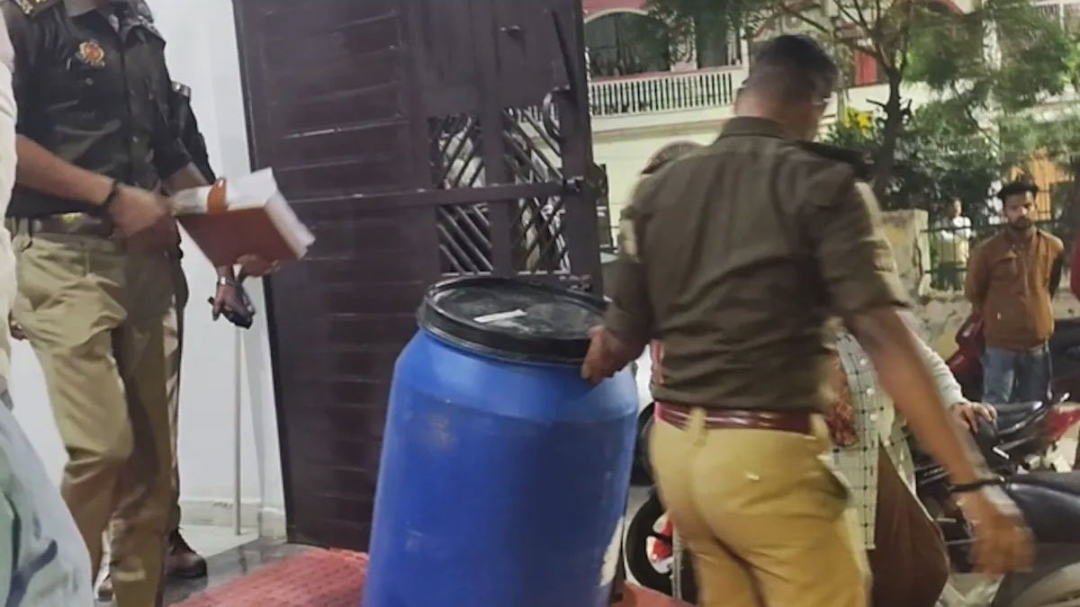 ডাক্তারি পড়ার চাপ বাবার, খুন করে ড্রামে ভরল ছেলে