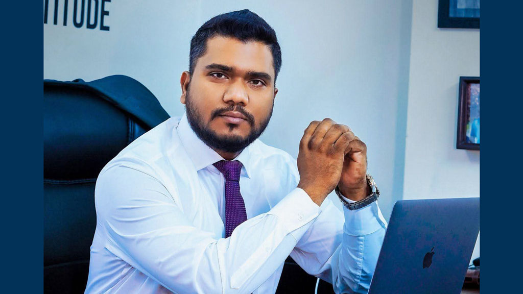 চাকরি করব না, চাকরি দেব