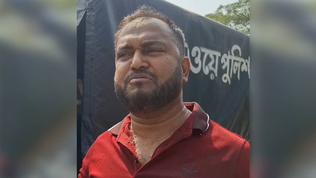 পুলিশের পোশাকে চাঁদা: হাইওয়ে থানার সেই পরিদর্শক প্রত্যাহার