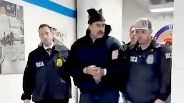 ট্রাম্পের হাত ধরে নগ্নরূপে মার্কিন সাম্রাজ্যবাদ