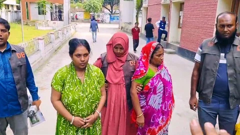 মাগুরায় ৪ হাজার পিস ইয়াবা ও ৬ লাখ টাকাসহ আটক ২ নারী, জব্দ প্রাইভেট কার-মোটরসাইকেল
