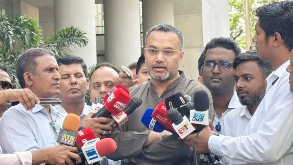 মালয়েশিয়ার শ্রমবাজার খুলতে কাজ করছে সরকার: প্রধানমন্ত্রীর উপদেষ্টা