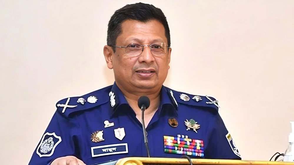 রাজসাক্ষী হচ্ছেন সাবেক আইজিপি মামুন, নিরাপত্তার আবেদন আইনজীবীর
