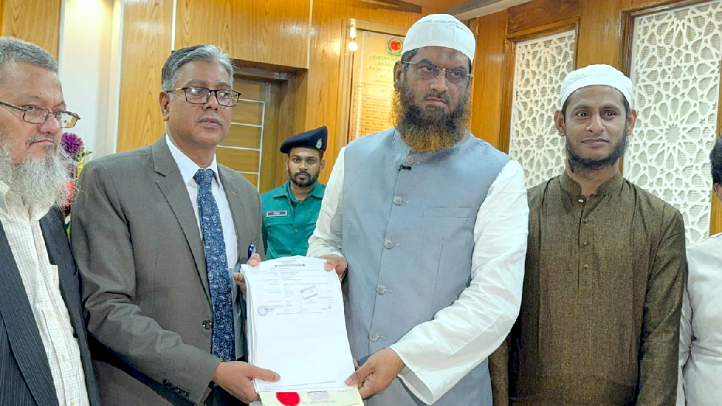 এনসিপিসহ জুলাই বিপ্লবে অংশীজনেরা ঐক্যবদ্ধ নির্বাচন করছে: মামুনুল হক