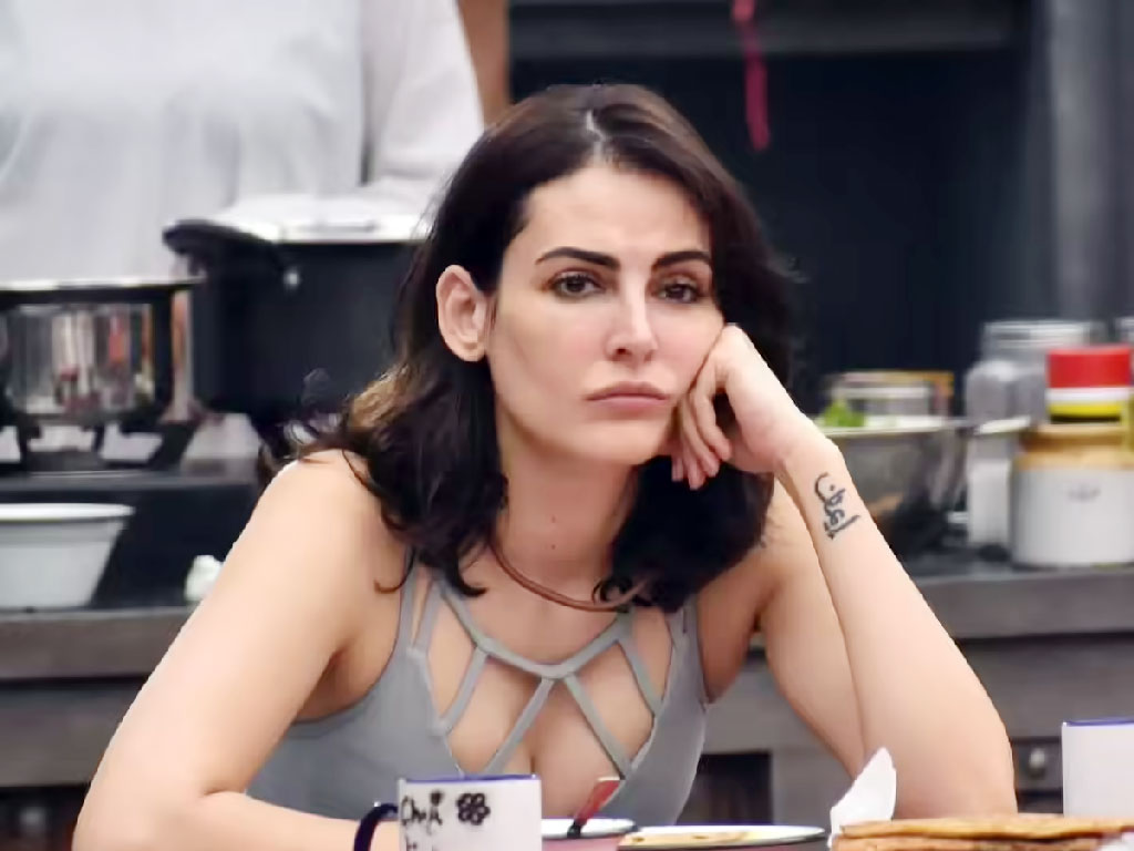 ‘ভারত বিশ্বাসঘাতকতা করেছে’, বলিউড ছেড়ে ইরানে ফিরতে চান মন্দানা করিমি