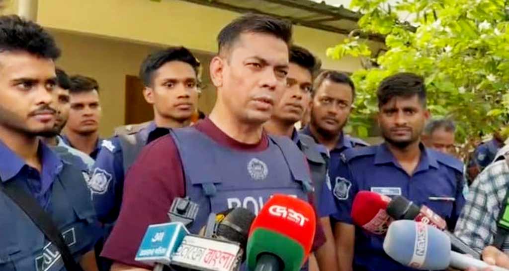 জঙ্গল সলিমপুরে বিপুল টাকার সাম্রাজ্য রক্ষায় হামলা, র্যাব সদস্যরা অক্ষত: এসপি মাসুদ