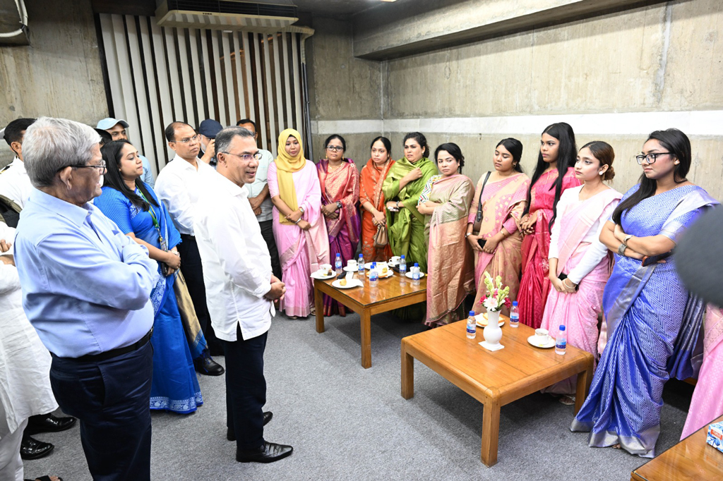 গুম-খুনের শিকার পরিবারের সদস্যদের সঙ্গে প্রধানমন্ত্রীর সাক্ষাৎ