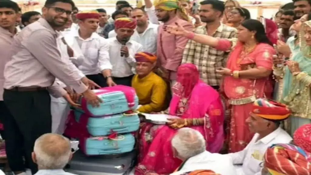 ভাগনের বিয়েতে ১ কেজি সোনা, ৪ বস্তা টাকা, ২১০ বিঘা জমি, পেট্রল পাম্প উপহার দিল মাড়োয়ারি পরিবার