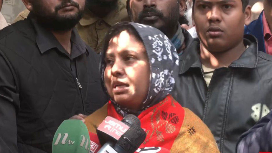 আমার মতো আর কারও না হোক—গুলিতে নিহত স্বেচ্ছাসেবক দল নেতার স্ত্রী