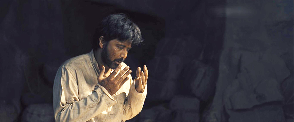 নকলের অভিযোগে যা বললেন দম সিনেমার নির্মাতা