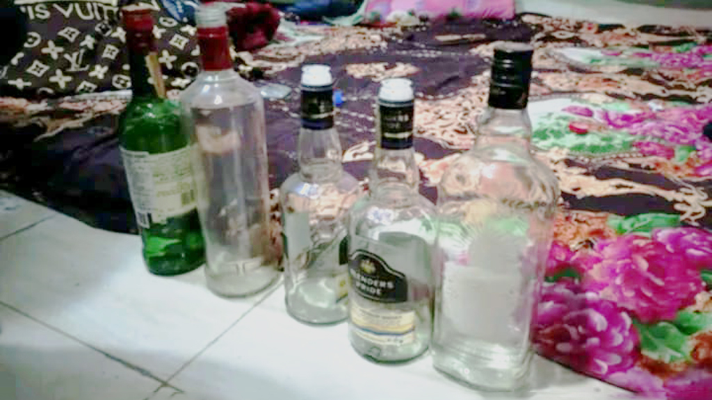 ফ্ল্যাটের ভেতর গুলি করা হয় এনসিপির মোতালেবকে, মদের বোতল ও গুলির খোসা উদ্ধার