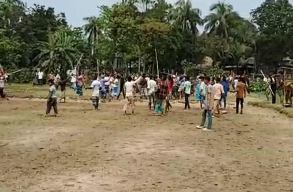 ঈদে গরু জবাইয়ের পরিকল্পনা নিয়ে সংঘর্ষ, আহত ১৫