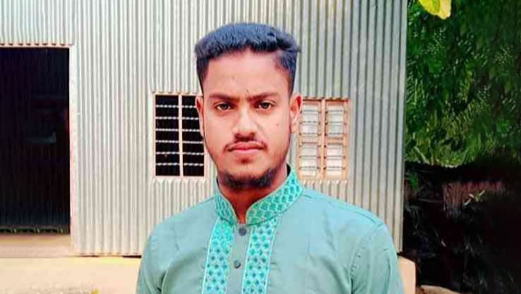 শিবচরে পুরোনো ঘর ভাঙতে গিয়ে বিদ্যুতায়িত হয়ে যুবকের মৃত্যু