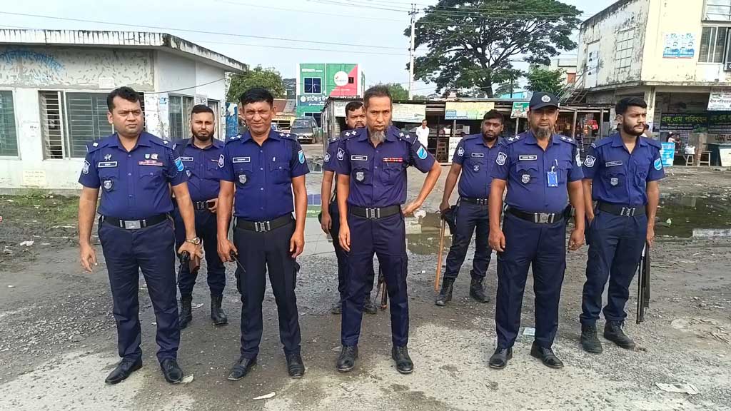 মাদারীপুরে আ. লীগের প্রতিষ্ঠাবার্ষিকী ঘিরে কঠোর নিরাপত্তা, ৪ প্লাটুন বিজিবি মোতায়েন