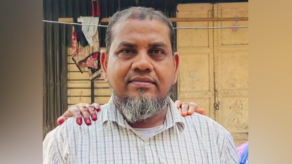 সালিসে ডেকে নিয়ে ফল ব্যবসায়ীকে কুপিয়ে হত্যার অভিযোগ