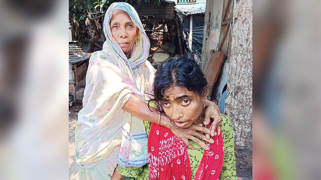 বিশ্ব মা দিবস আজ: ৭০ বছরেও বিশ্রাম নেই আমেনার