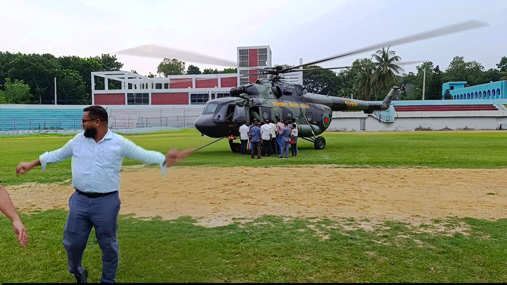 হঠাৎ অসুস্থ মাগুরার নবাগত ডিসি, জরুরি ভিত্তিতে এয়ার অ্যাম্বুলেন্সে ঢাকায়