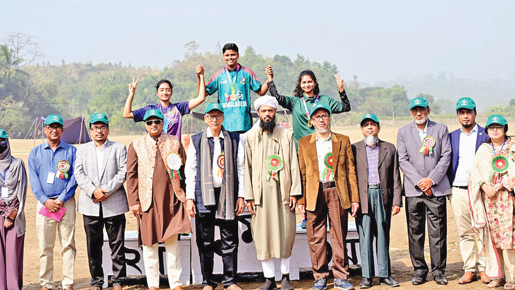 চবিতে ক্রীড়া উৎসব দ্রুততম মানব রুমন, মানবী মাহবুব প্রীতি