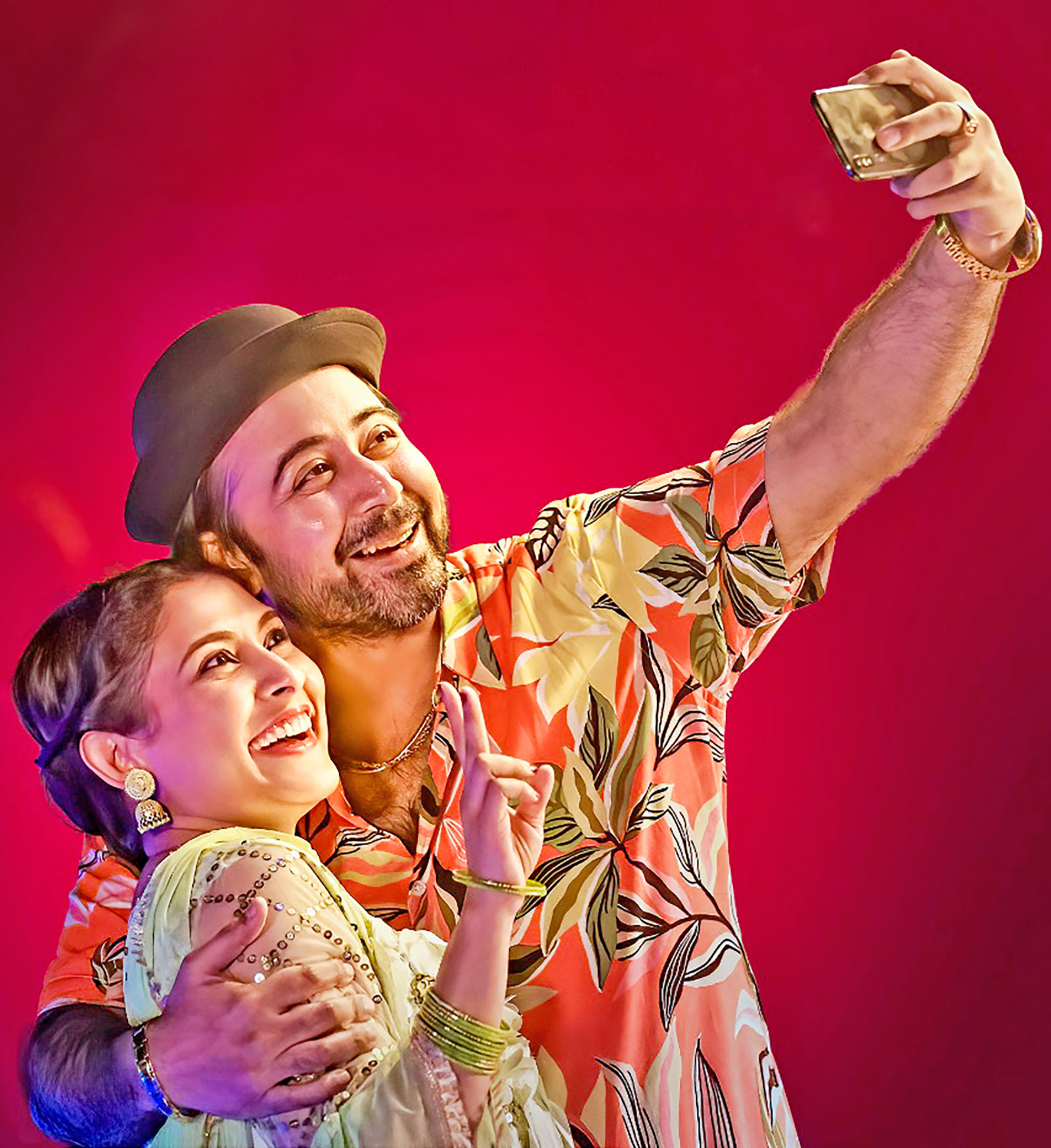 নাটকের আলোচিত জুটি নিশো-মেহজাবীন এবার সিনেমায়