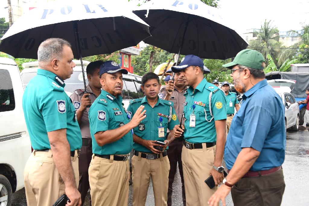 মহাখালী টার্মিনালের অপেক্ষমাণ বাস নেওয়া হচ্ছে পূর্বাচল ডিপোতে