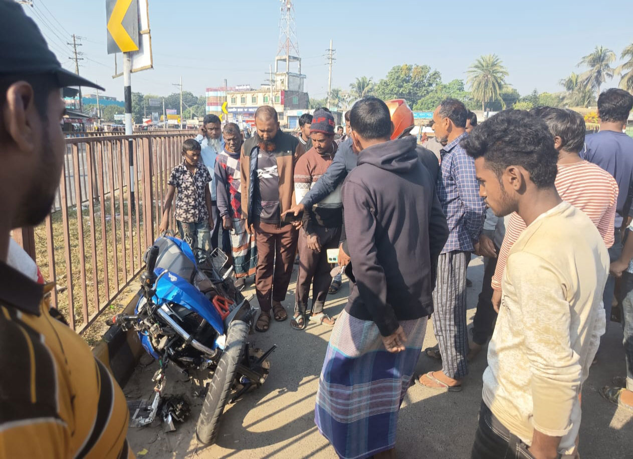 গাংনীতে দুই মোটরসাইকেলের মুখোমুখি সংঘর্ষে নিহত ১, আহত ২