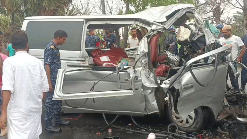 নববধূকে নিয়ে বাড়ি ফেরা হলো না তাদের