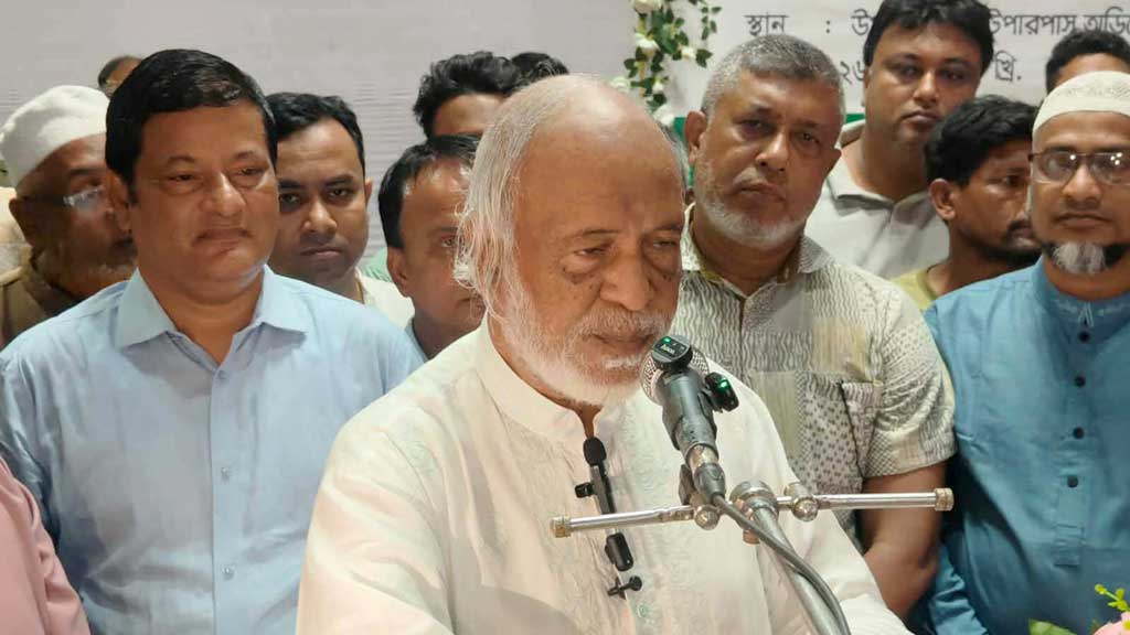 প্রশাসনকে নিরপেক্ষ থেকে জনকল্যাণে কাজ করতে হবে: মঈন খান